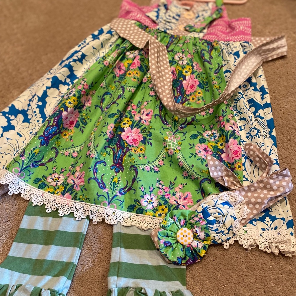 Vintage print halter dress & headband. Persnickety aqua & green leggings. Size 8